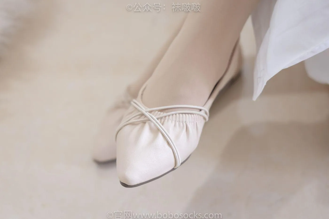 [BoBoSocks袜啵啵]NO.029 小甜豆-平底鞋、厚黑丝、厚肉丝、踩饼干剧情 [144P]插图5